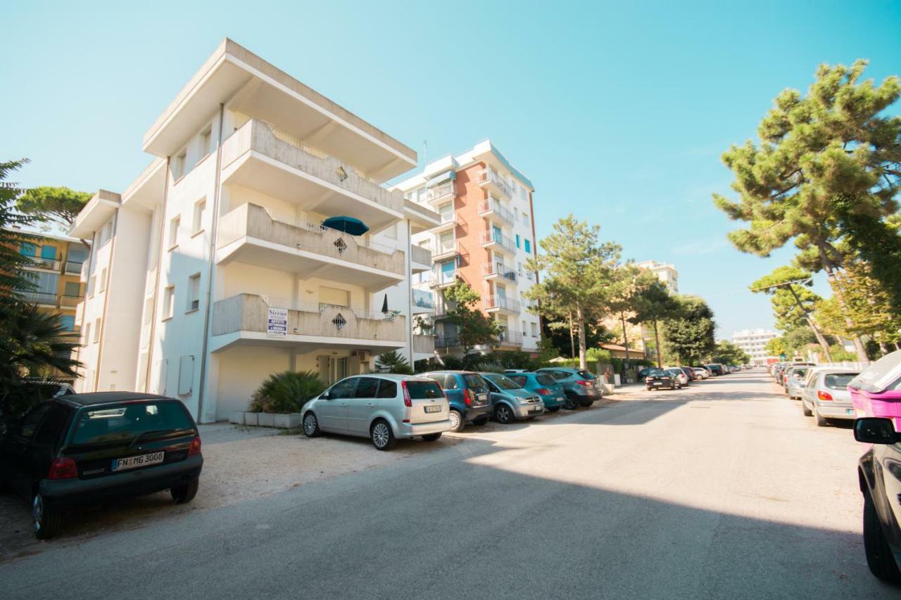 Sirena Apartments Llido Degli Estensi Buitenkant foto